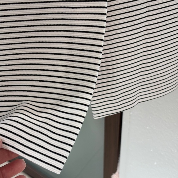 Calvin Klein Skirt - White with Black Stripes Size 14 - Picture 6 of 8